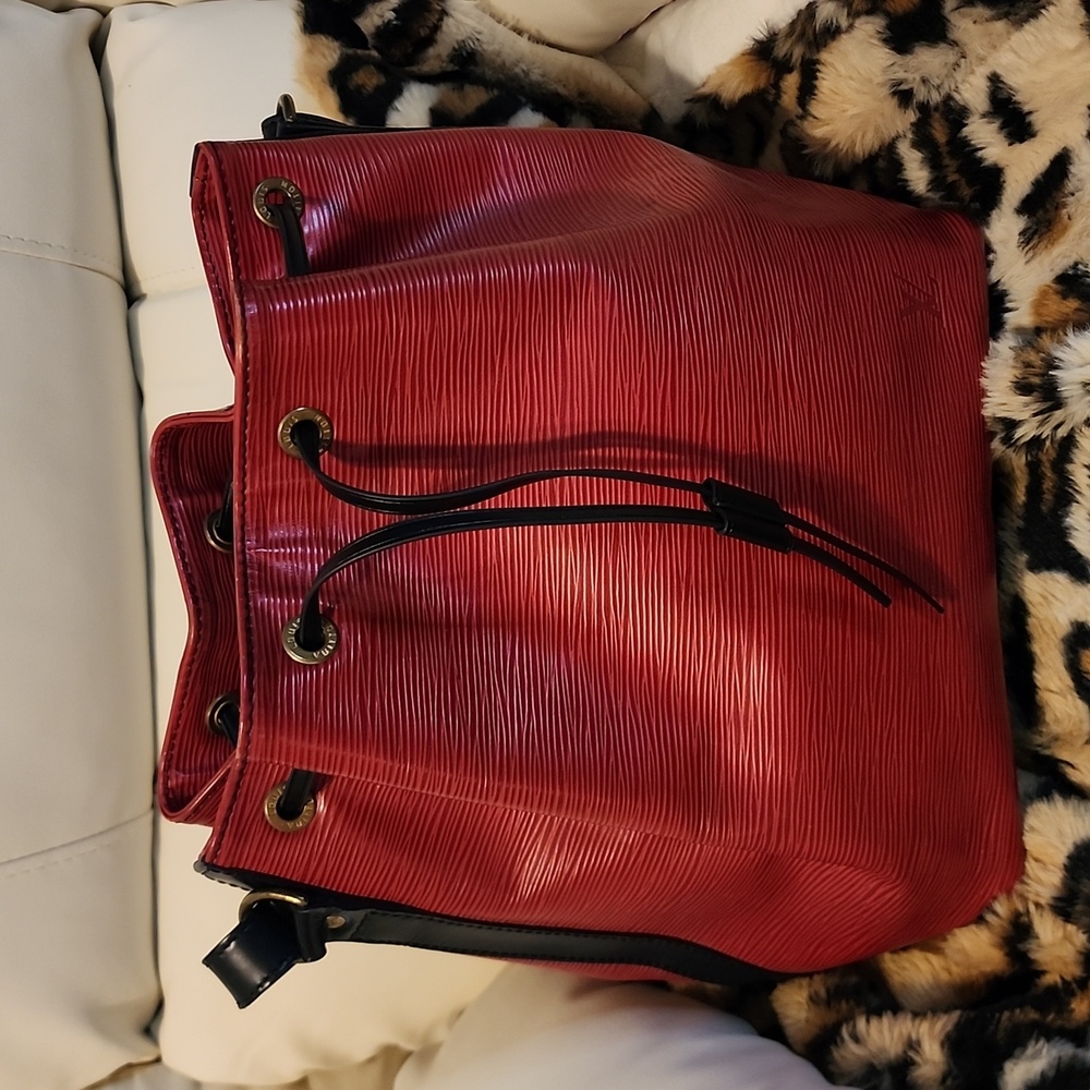 Louis Vuitton Bucket Bag